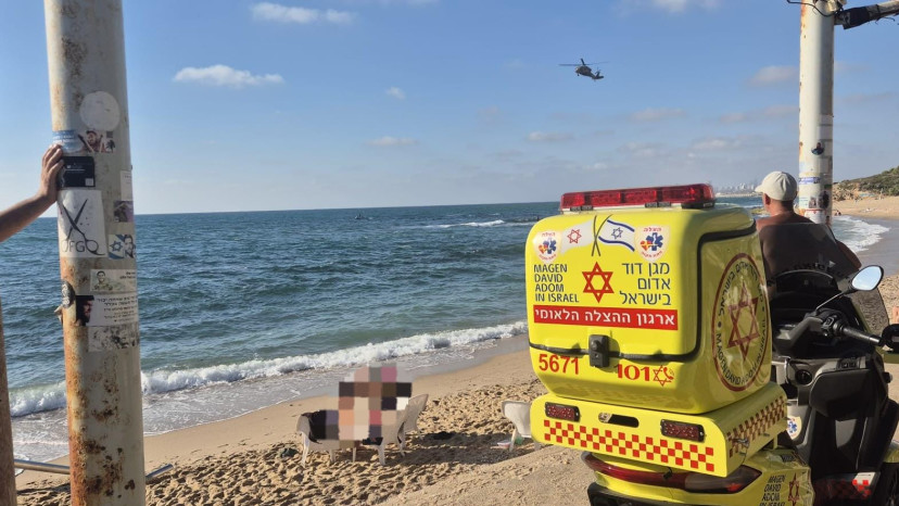 סריקות אחרי נער שנסחף בחוף לא מוכרז סמוך לפלמחים (צילום: תיעוד מבצעי מד"א)