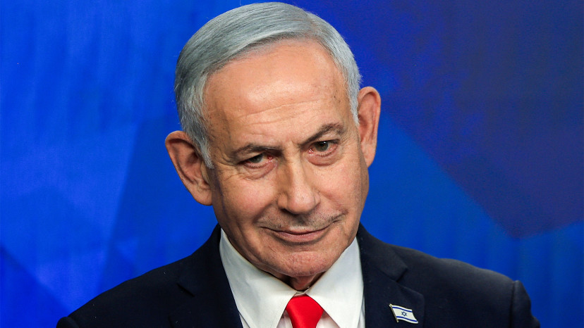 בנימין נתניהו (צילום: RONEN ZVULUN / POOL / AFP via Getty Images)