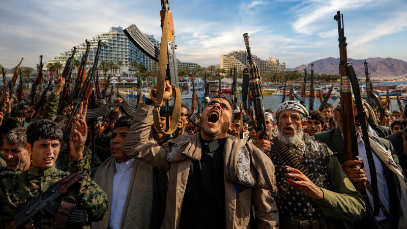 מחבלים על רקע של אילת (צילום: AFP/Getty images,דודו כהן, פלאש 90)