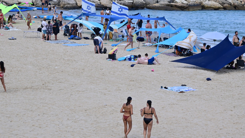 חוף הים בתל אביב (צילום: אבשלום ששוני)