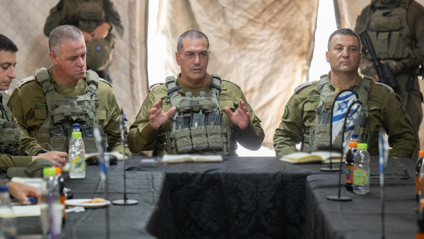 הרמטכ"ל, רא"ל אייל זמיר ומפקדי פיקוד הדרום ורצועת עזה בביקור ברצועה (צילום: דובר צהל)