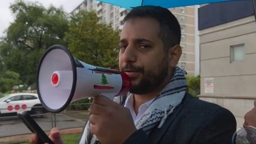 עבאס חמזה המרצה האנטישמי מטורונטו (צילום: צילום מסך)