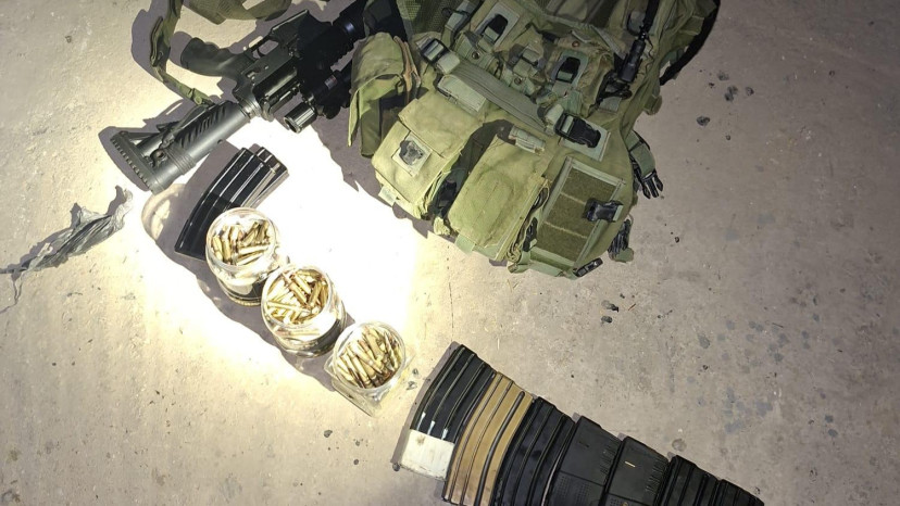 אמצעי לחימה שאותר בקבאטיה (צילום: דובר צה"ל)