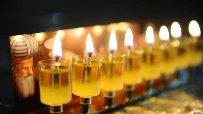 חנוכייה  (צילום: מנדי הכטמן)