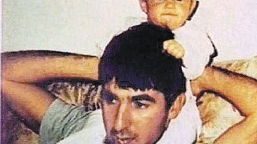 רון ארד עם יובל ארד (צילום: באדיבות המשפחה)