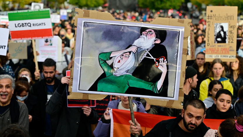המחאה נגד המשטר באיראן (צילום: John MACDOUGALL / AFP)