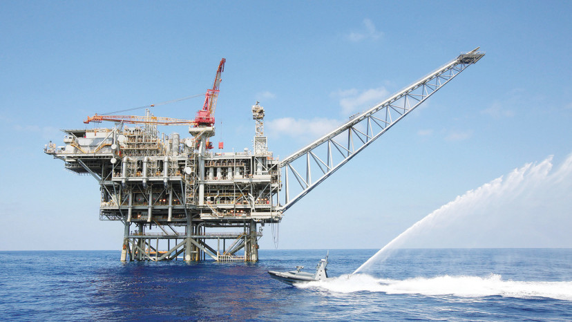 אסדת גז תמר (צילום: מרק ישראל סלם)