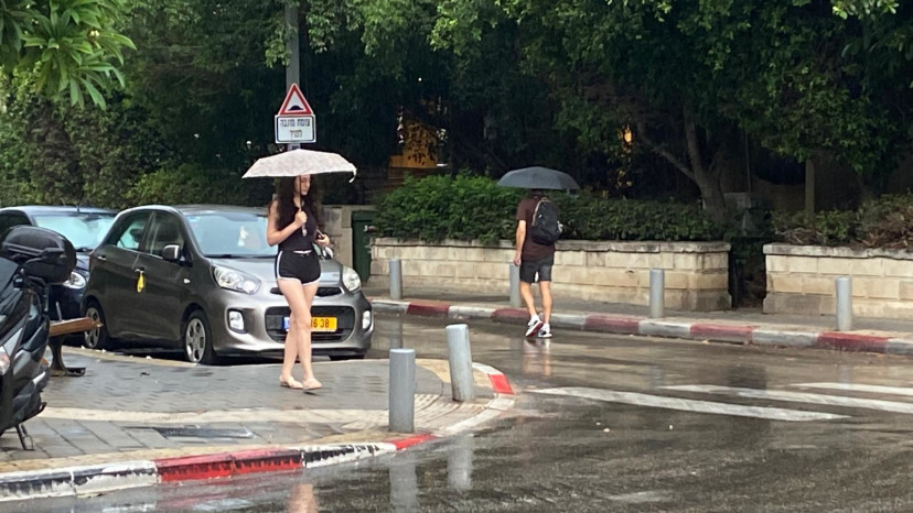 גשם במרכז (צילום: אבשלום ששוני)