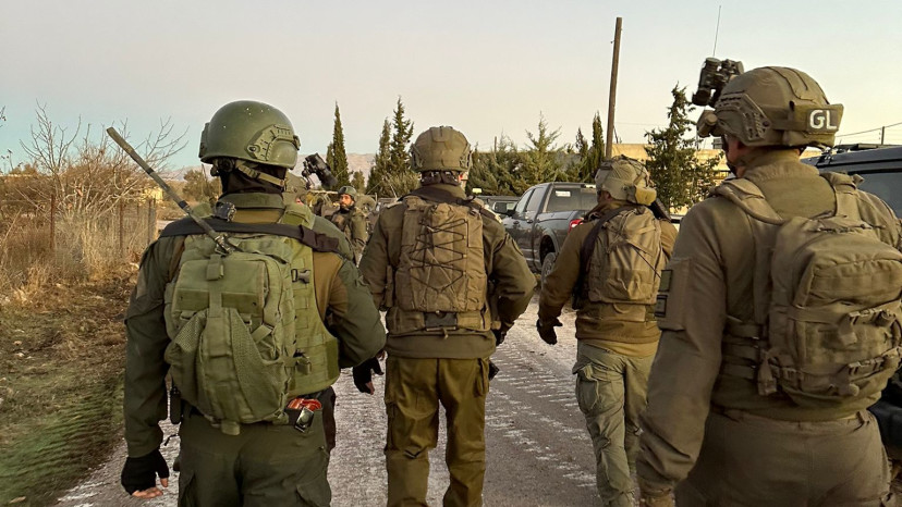 יחידת הצנחנים נכנסת לסוריה (צילום: דובר צה"ל)