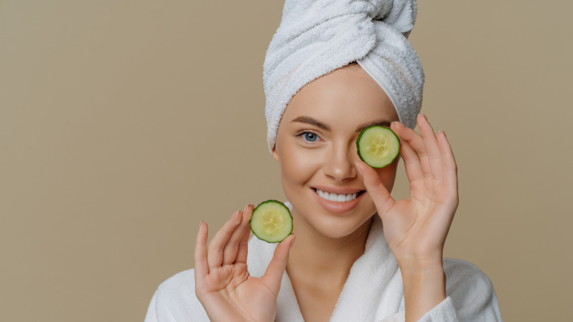 פרוסות מלפפון לטיפוח עור אסתטי (צילום: אינגאימג')