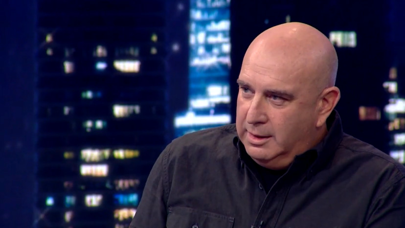 ניר דבורי, בתוכנית ״מה באמת קרה שם?" (צילום: באדיבות קשת 12)