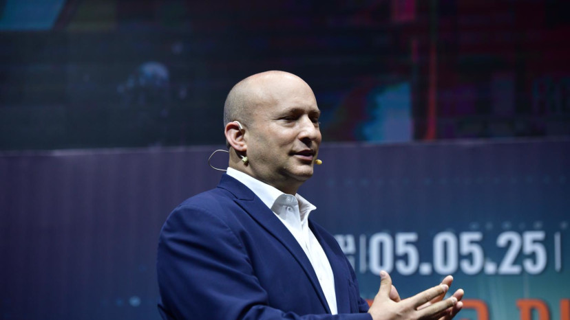 נפתלי בנט בוועידת ישראל לטכנולוגיות המידע (צילום: אבשלום ששוני)