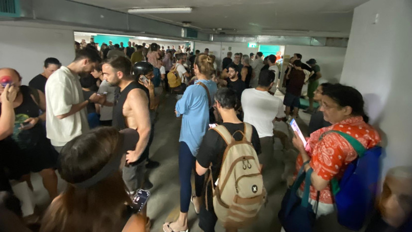 מקלט תת קרקעי בבזל, תל אביב (צילום: אבשלום ששוני)