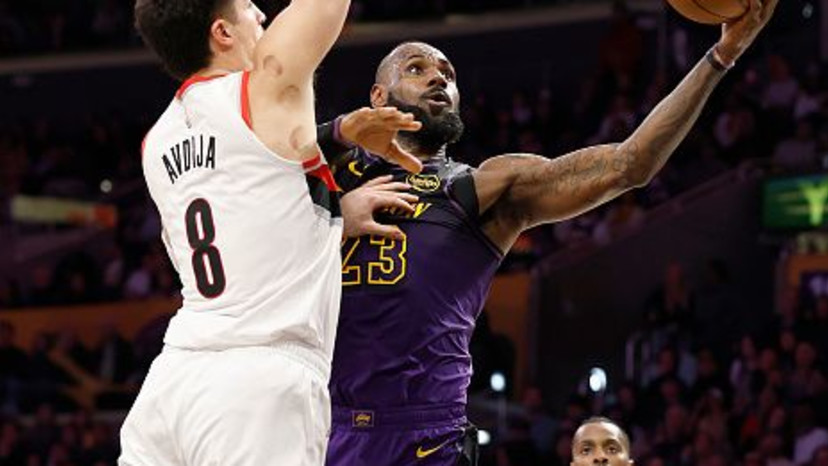 דני אבדיה ולברון ג'יימס (צילום: Ronald Martinez)