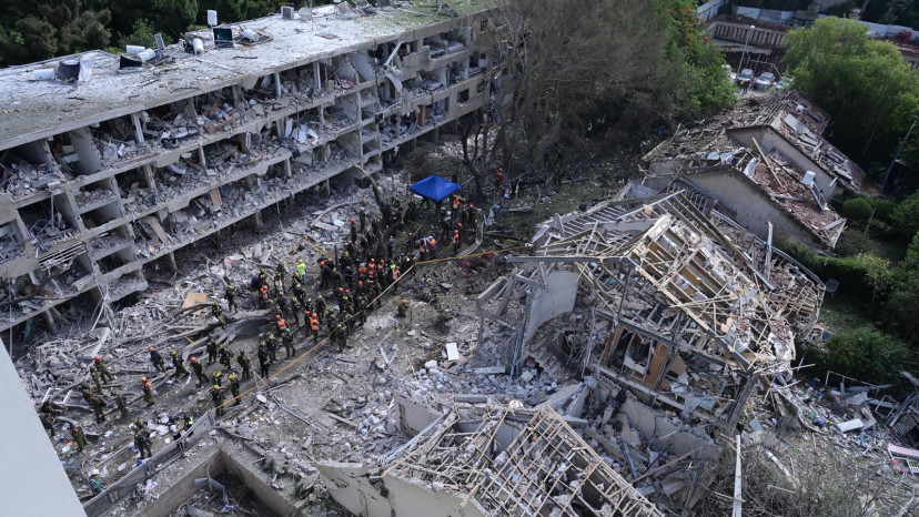 נזק מירי הטילים לעבר תל אביב. 22.6.25 (צילום: אבשלום ששוני)