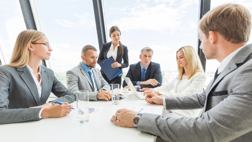 אנשי עסקים (צילום: אינג'אימג')