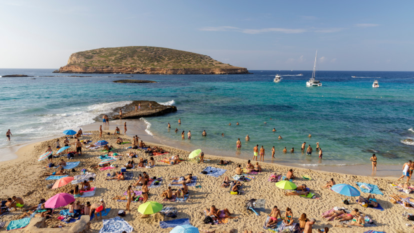 חוף קאלה קומטה, איביזה ספרד  (צילום: שאטרסטוק)