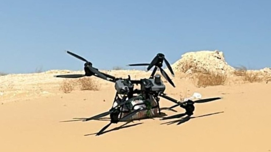 רחפן שנתפס לאחר ששוגר מגבול מצרים (צילום: מועצה אזורית רמת הנגב)