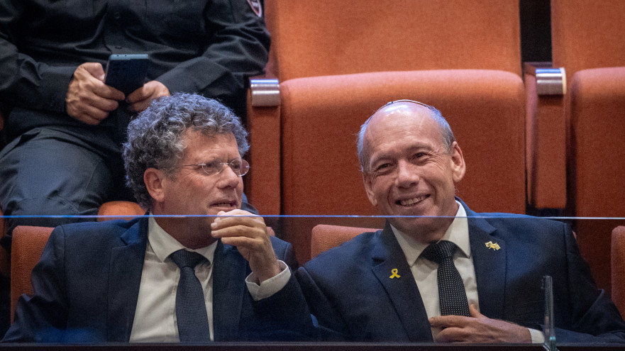 יצחק עמית, מתניהו אנגלמן (צילום: חיים גולדברג, פלאש 90)