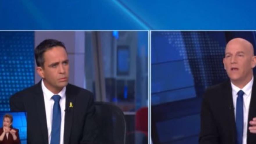 גיא פלג ואלמוג בוקר באולפן שישי  (צילום: צילום מסך קשת 12)