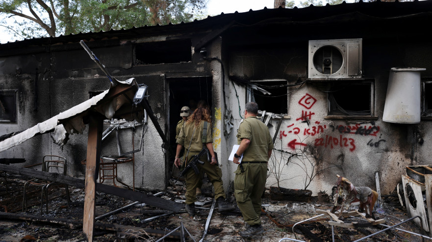 בית בקיבוץ ניר עוז לאחר מתקפת ה-7 באוקטובר (צילום: רויטרס)