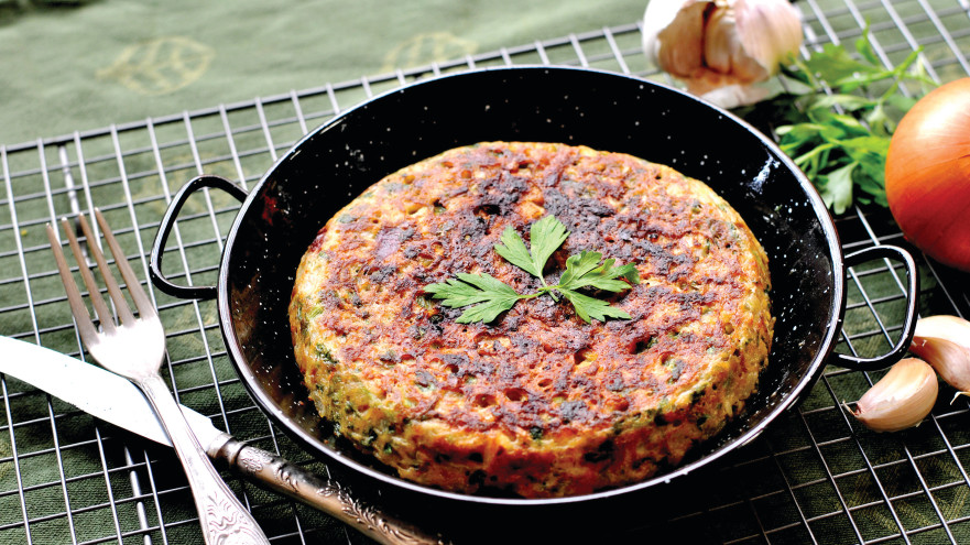 אומלט ירק ועשבי תיבול (צילום: פסקל פרץ-רובין)