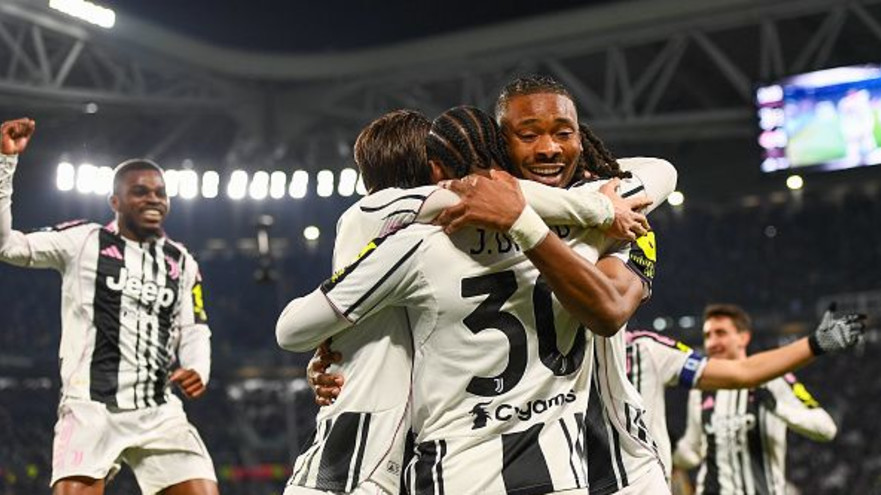 שחקני יובנטוס חוגגים (צילום: BSR Agency)