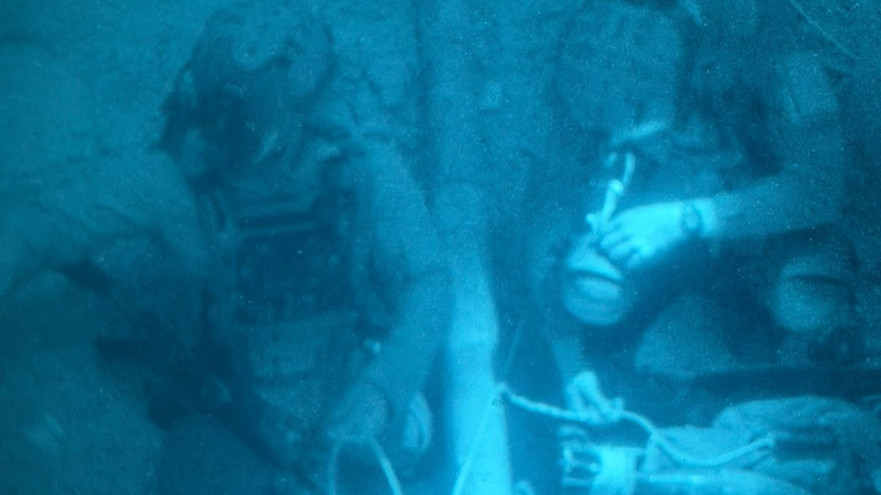 השמדת אמצעי הלחימה ע"י הכוחות (צילום: דובר צה"ל)