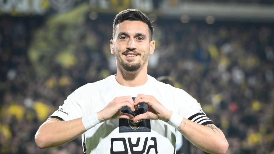 ירדן שועה שחקן בית"ר ירושלים חוגג שער (צילום: ברני ארדוב)