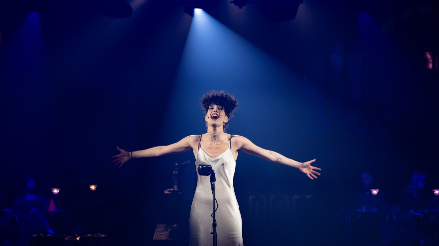 ליהי טולדנו, קברט בקאמרי (צילום: משה צ'יטיאת)