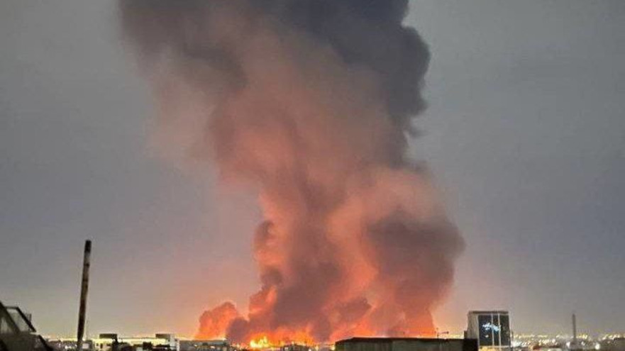 תקיפת מאגרי נפט באיראן (צילום: רשתות ערביות)