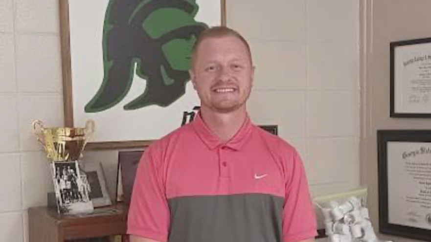 מורה בית הספר שנרצח (צילום: מתוך פייסבוק)