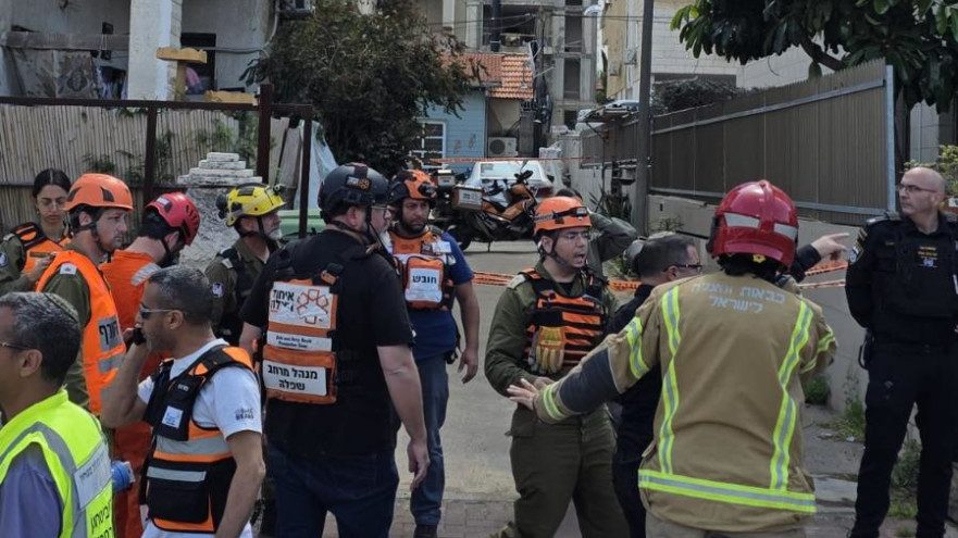 זירת הנפילה ברחובות (צילום: איחוד הצלה)