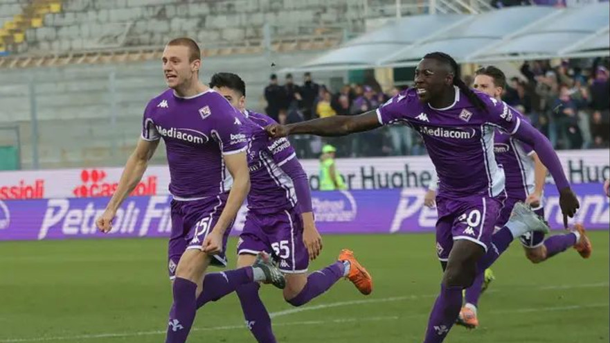 פיורנטינה הייתה קרובה. פייטרו קומוצו חוגג (צילום: אימג'בנק  GettyImages, Gabriele Maltinti)