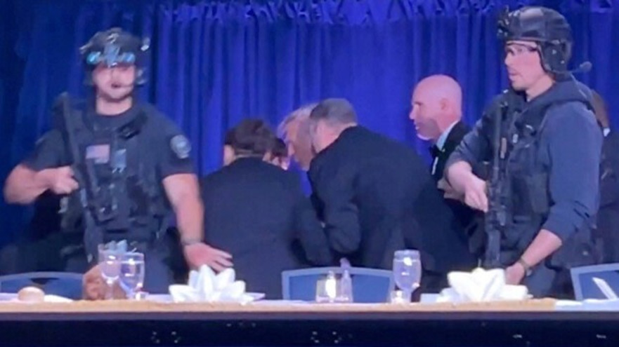 הפינוי של טראמפ (צילום: רויטרס)