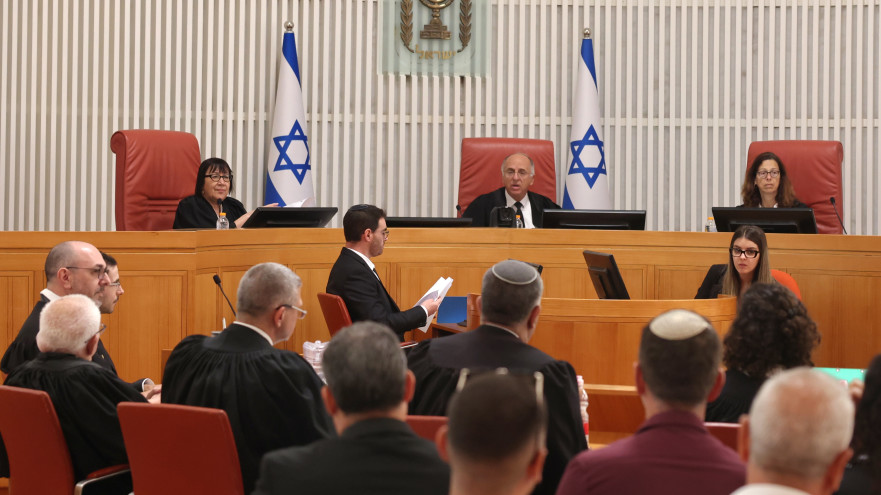 הדיון בבג"צ על מינוי ראבילו, השופט נעם סולברג (צילום: מרק ישראל סלם)