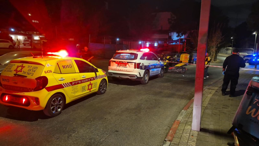 צוותי מד"א בזירת האירוע יפו (צילום: תיעוד מבצעי מד"א)