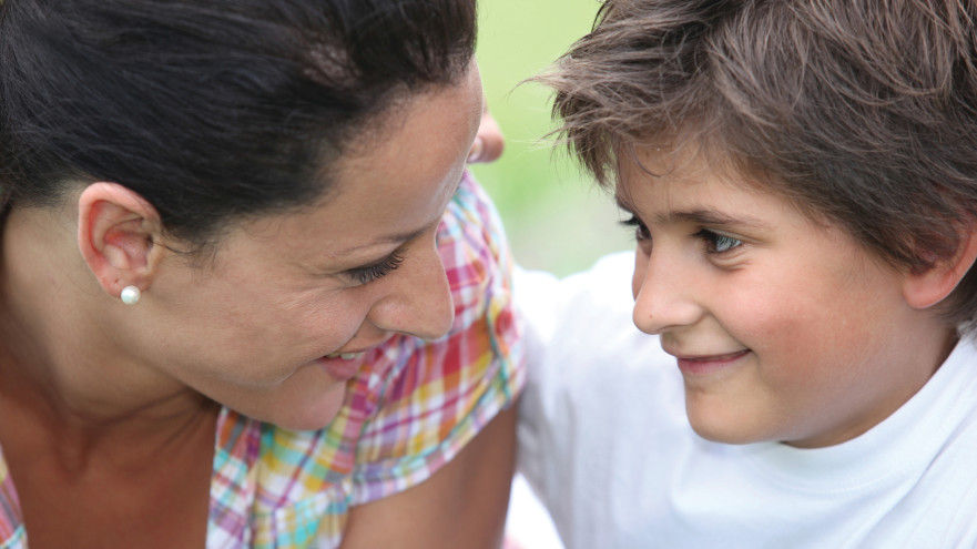 אמא ובן, אילוסטרציה (צילום: אינג'אימג')