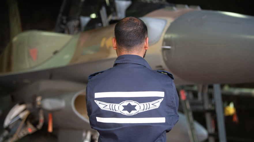 צוותי חיל האוויר בדרך לתקיפה באיראן (צילום: דובר צה"ל)