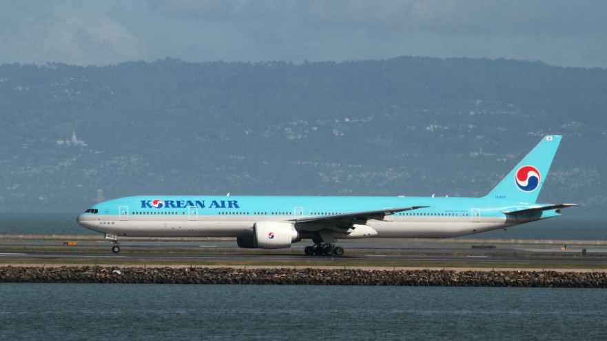 מטוס בואינג 777 של חברת Korean Air