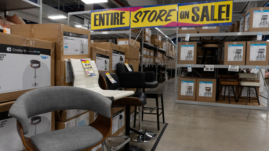 חנות At Home לפני סגירה בארה"ב