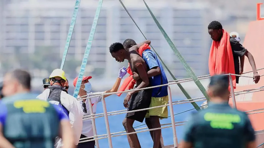 ספינת מהגרים חשודה ברצח 70 אנשים שהיו איתם על הסירה