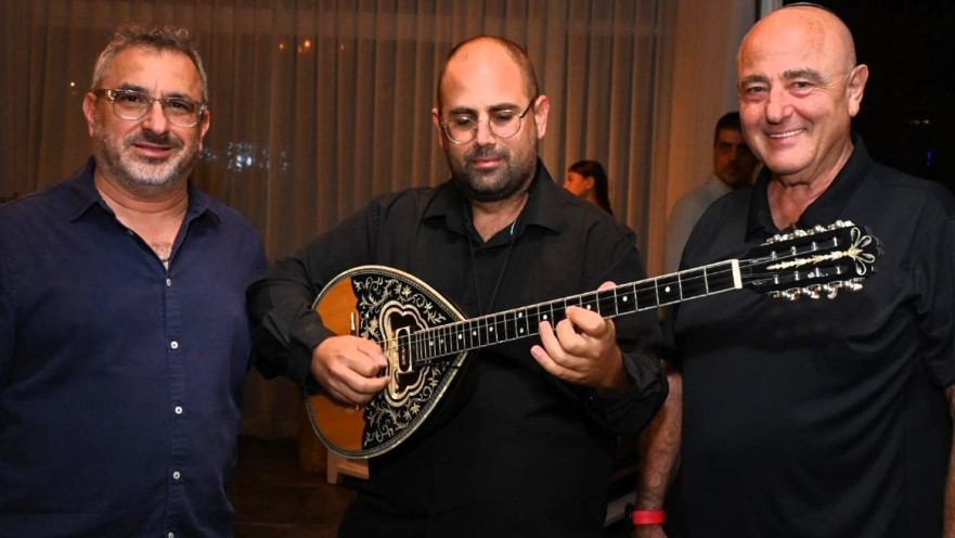 שחר בן מובחר כהנא מנכ"ל טיב וטעים (חברת בת של חב' עידית) ורן כצמן מנכ"ל עידית