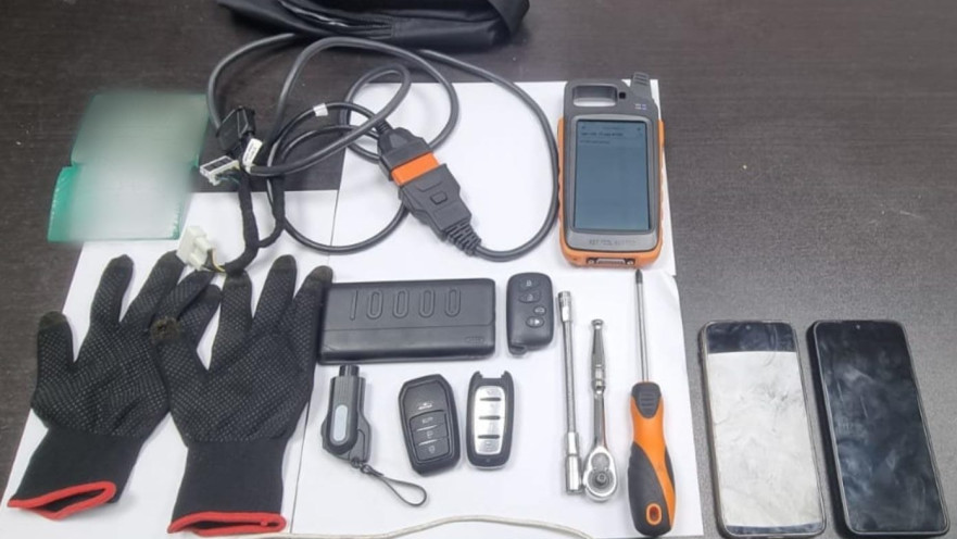 כלי פריצה שנתפסו בגבעתיים