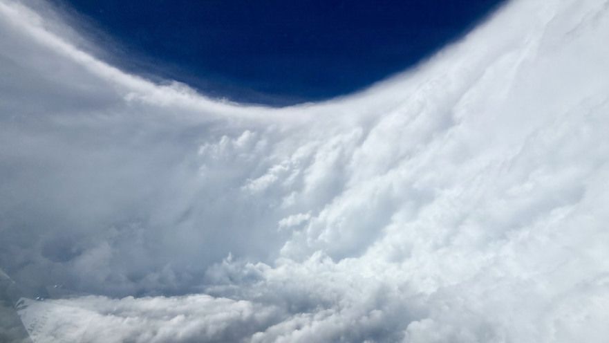 הוריקן מליסה מכה בג'מייקה - בתוך הסופה