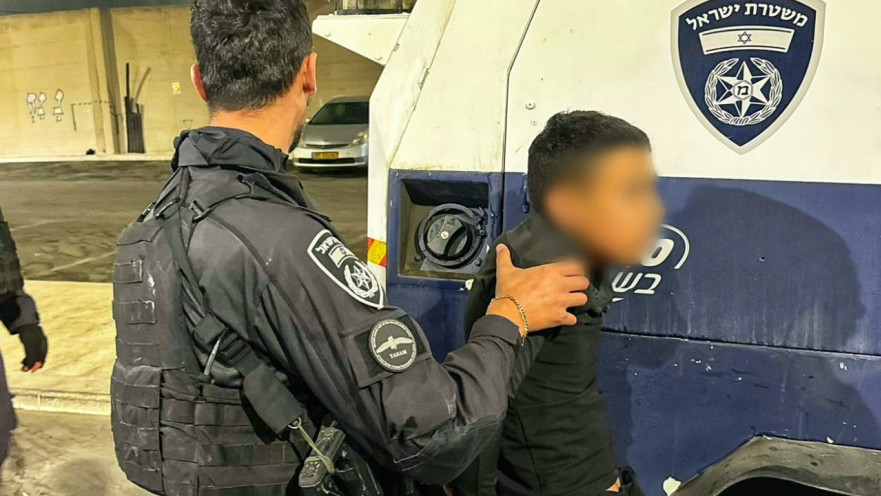 תיעוד המעצר של המחבל הקטין 