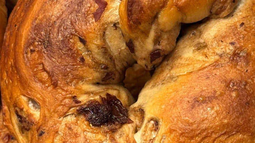 ביישל קינמון וצימוקים