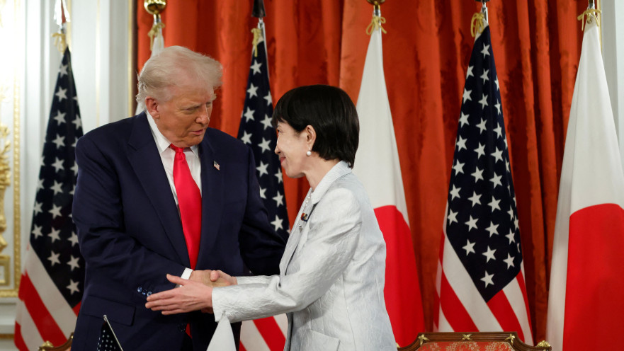 ראש ממשלת יפן, סנאה טקאיצ'י, ונשיא ארה"ב דונלד טראמפ