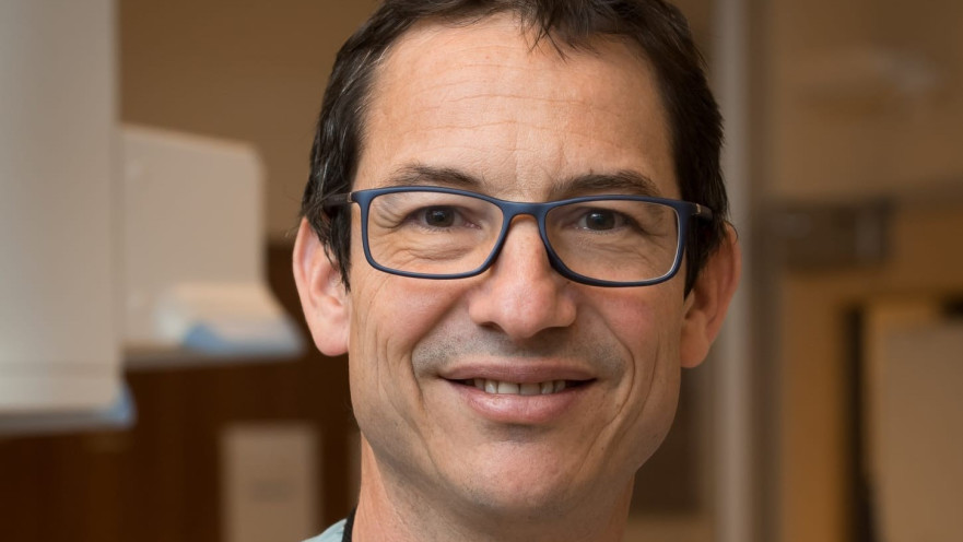 ד"ר יאיר פלד