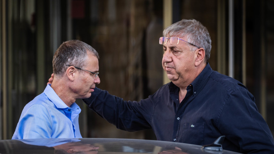 יעקב ברדוגו, ויריב לוין